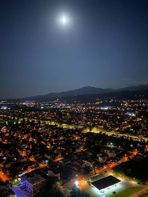 Cevahir Sky City Apartment With Spa, Pool & Fitness Included Skopje Exterior photo